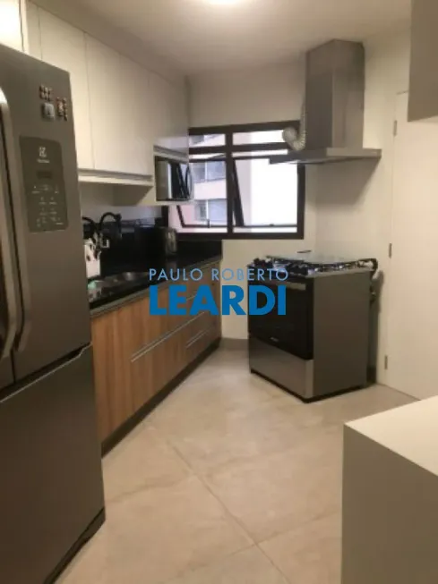 Foto 1 de Apartamento com 3 Quartos à venda, 156m² em Alto de Pinheiros, São Paulo