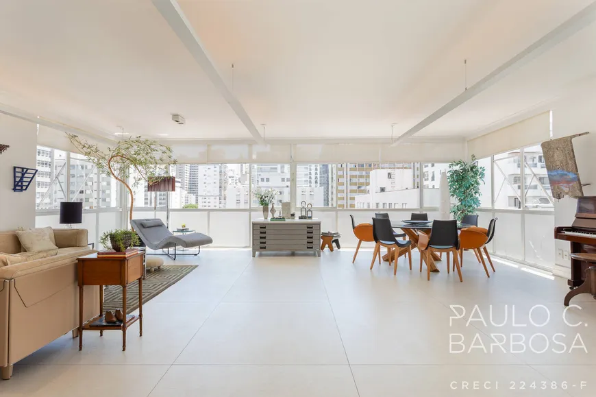 Foto 1 de Apartamento com 3 Quartos à venda, 245m² em Jardim América, São Paulo