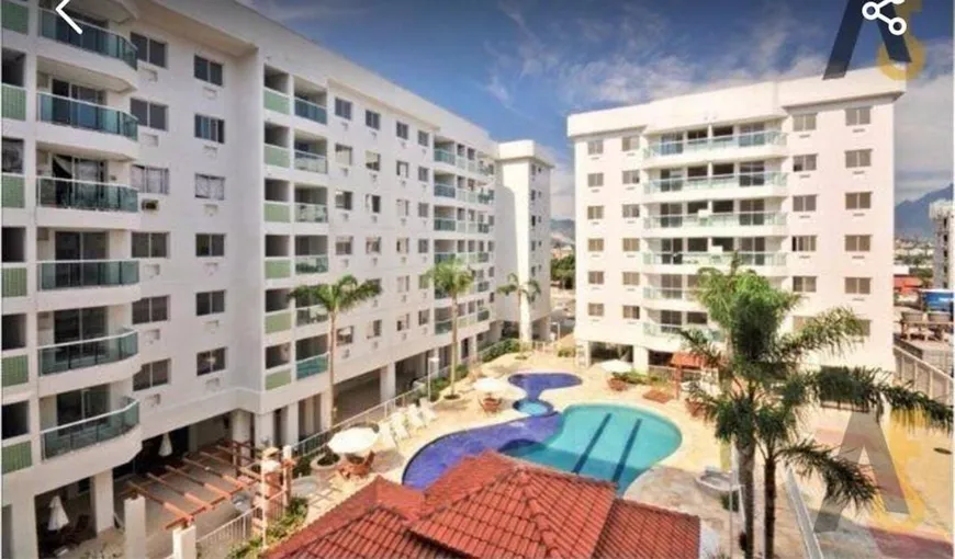 Foto 1 de Apartamento com 2 Quartos à venda, 54m² em Taquara, Rio de Janeiro