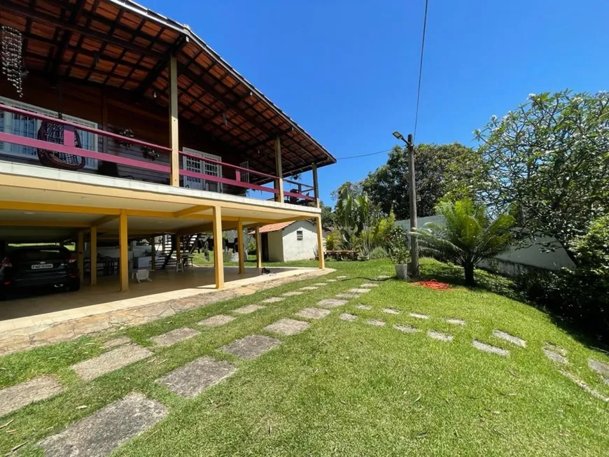 Foto 1 de Fazenda/Sítio com 3 Quartos à venda, 350m² em Curitibanos, Bragança Paulista