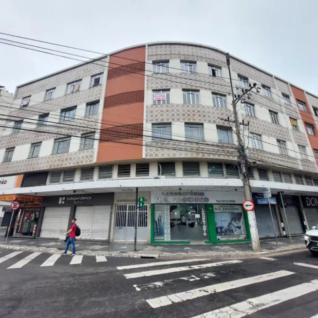 Foto 1 de Apartamento com 3 Quartos para alugar, 100m² em Centro, Juiz de Fora