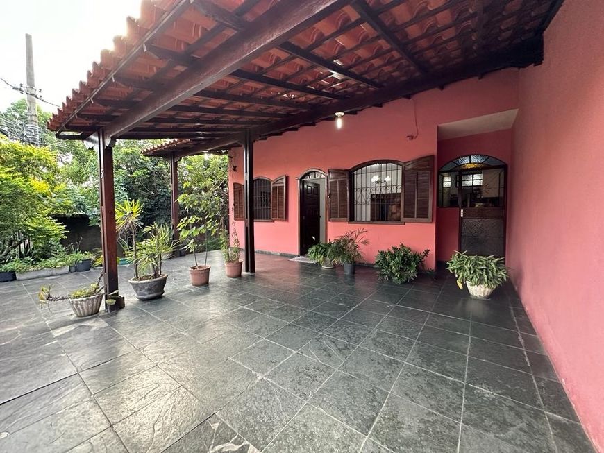 Foto 1 de Casa com 3 Quartos à venda, 133m² em Alípio de Melo, Belo Horizonte