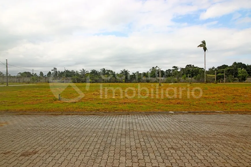 Foto 1 de Lote/Terreno à venda, 354m² em , Peruíbe