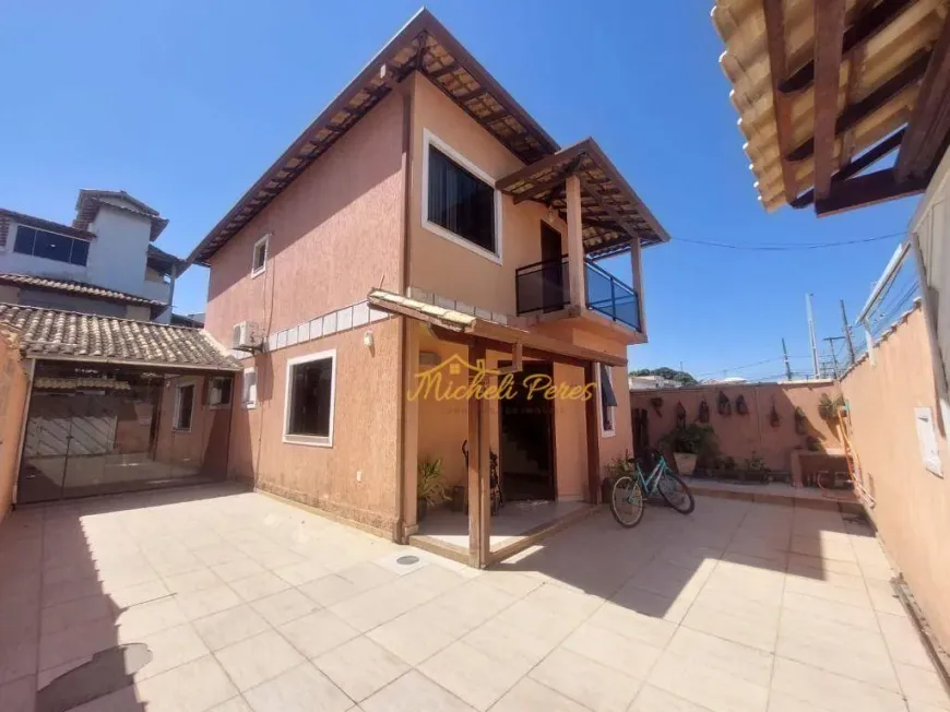 Foto 1 de Casa com 3 Quartos à venda, 90m² em Village de Rio das Ostras, Rio das Ostras