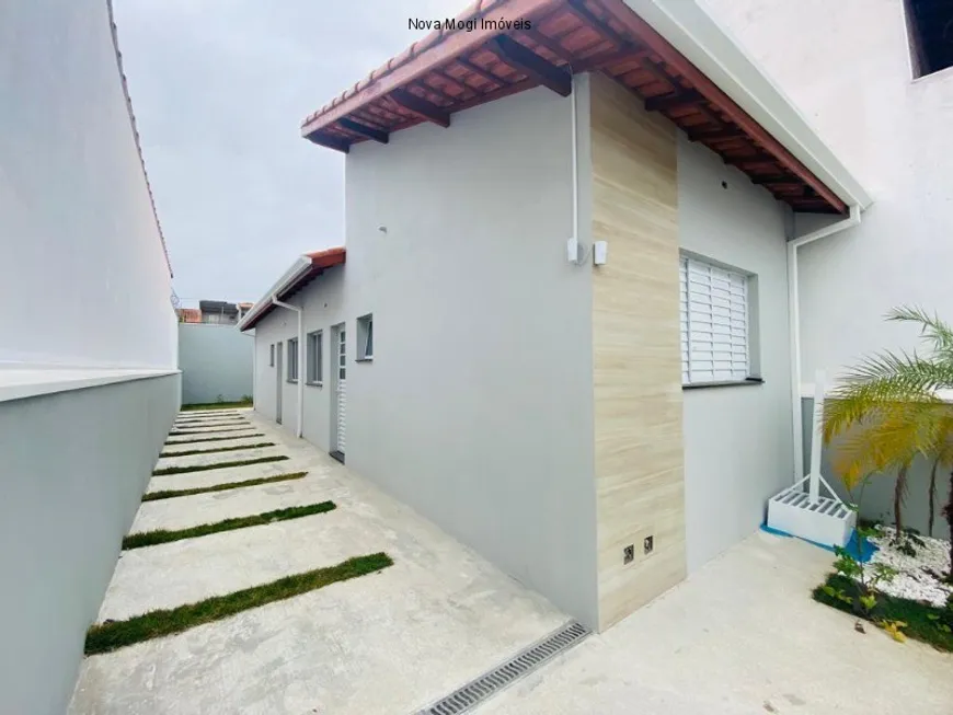 Foto 1 de Casa com 2 Quartos à venda, 60m² em Residencial Colinas, Mogi das Cruzes