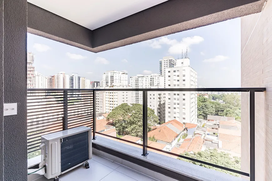 Foto 1 de Apartamento com 1 Quarto para alugar, 28m² em Pinheiros, São Paulo