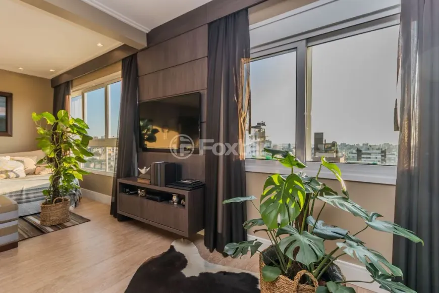 Foto 1 de Apartamento com 1 Quarto à venda, 76m² em Rio Branco, Porto Alegre