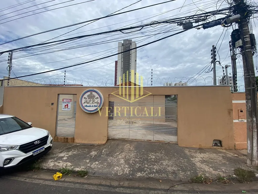 Foto 1 de Sobrado com 4 Quartos à venda, 250m² em Jardim Cuiabá, Cuiabá