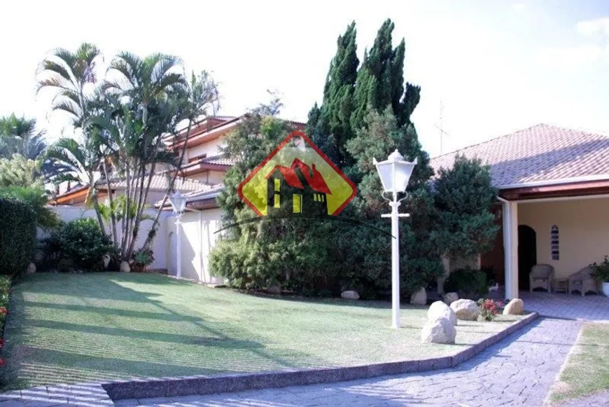 Foto 1 de Casa com 5 Quartos à venda, 393m² em Jardim das Nações, Taubaté