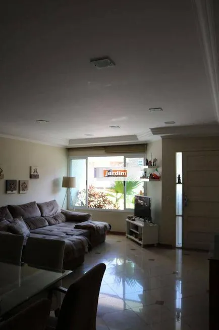 Foto 1 de Sobrado com 3 Quartos para venda ou aluguel, 255m² em Jardim Copacabana, São Bernardo do Campo