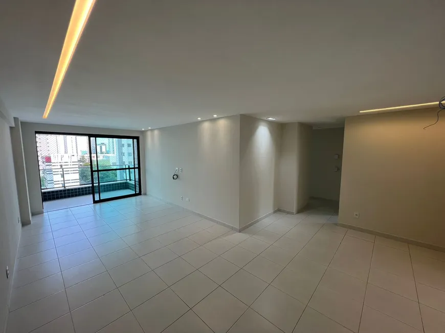 Foto 1 de Apartamento com 4 Quartos à venda, 138m² em Boa Viagem, Recife