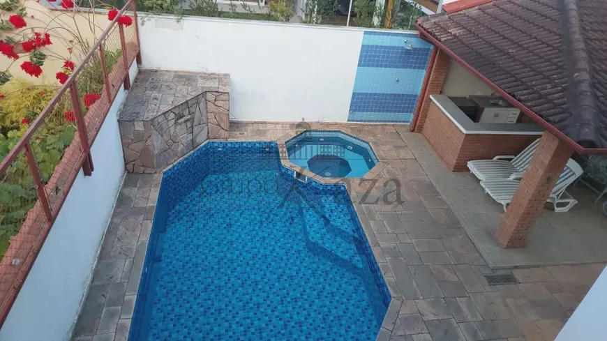 Foto 1 de Casa de Condomínio com 4 Quartos à venda, 280m² em Jardim das Colinas, São José dos Campos