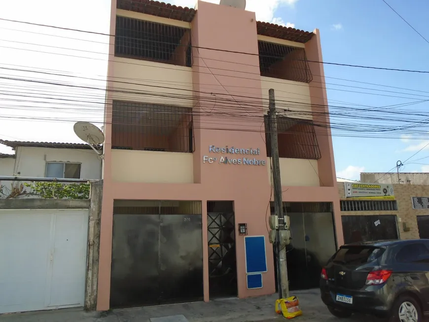 Foto 1 de com 12 Quartos à venda, 408m² em Jangurussu, Fortaleza