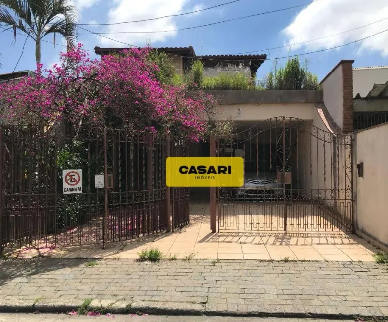 Foto 1 de Casa com 4 Quartos à venda, 350m² em Santa Terezinha, Santo André