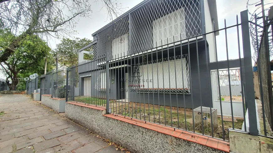 Foto 1 de Casa com 3 Quartos à venda, 250m² em Moinhos de Vento, Porto Alegre