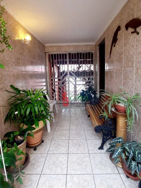 Foto 1 de Sobrado com 3 Quartos à venda, 164m² em Vila Augusta, Guarulhos