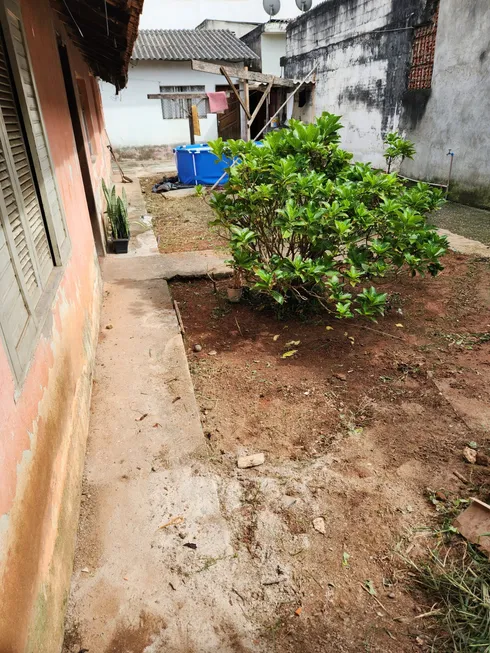 Foto 1 de Lote/Terreno com 1 Quarto à venda, 400m² em VILA NOSSA SENHORA DAS VITORIAS, Mauá