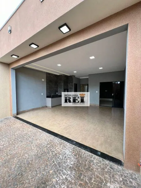 Foto 1 de Casa com 3 Quartos à venda, 115m² em Residencial Veneza, Rio Verde