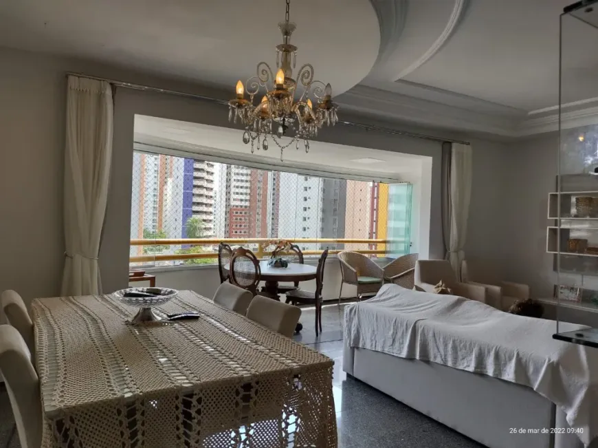 Foto 1 de Apartamento com 3 Quartos à venda, 130m² em Meireles, Fortaleza