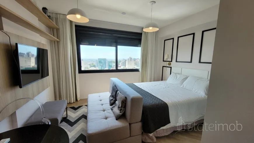 Foto 1 de Apartamento com 1 Quarto para alugar, 27m² em Mont' Serrat, Porto Alegre