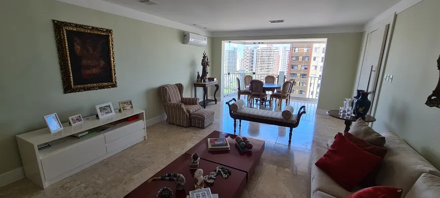 Foto 1 de Apartamento com 4 Quartos à venda, 265m² em Canela, Salvador