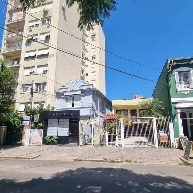 Foto 1 de Lote/Terreno à venda, 884m² em Rio Branco, Porto Alegre