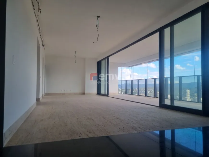 Foto 1 de Apartamento com 4 Quartos à venda, 234m² em Vila da Serra, Nova Lima