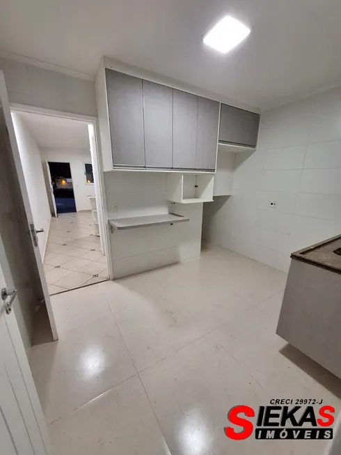 Foto 1 de Casa com 3 Quartos para alugar, 77m² em Vila Carrão, São Paulo