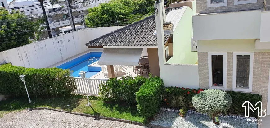 Foto 1 de Casa de Condomínio com 4 Quartos à venda, 150m² em Buraquinho, Lauro de Freitas