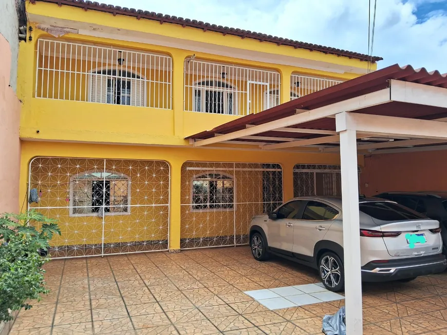 Foto 1 de Sobrado com 5 Quartos à venda, 250m² em Ceilandia Sul, Brasília