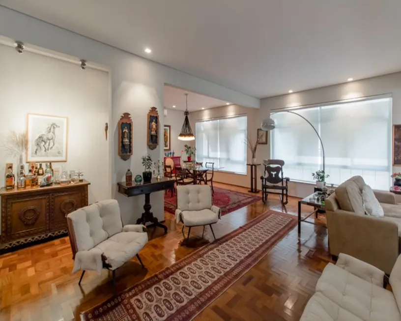 Foto 1 de Apartamento com 2 Quartos à venda, 240m² em Higienópolis, São Paulo