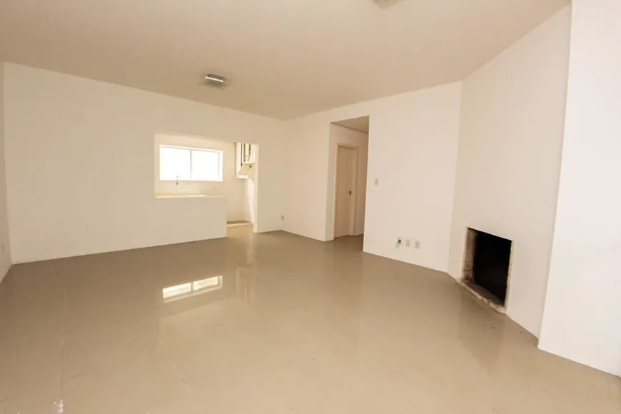 Foto 1 de Apartamento com 3 Quartos para alugar, 114m² em Centro, Pelotas