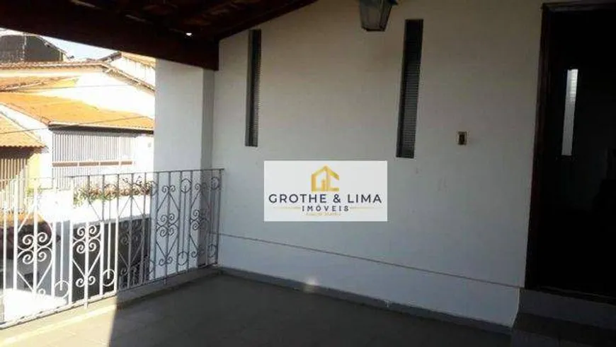 Foto 1 de Casa com 4 Quartos à venda, 250m² em Jardim Maria Amelia, Jacareí