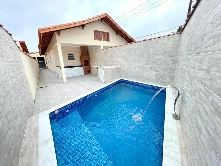 Foto 1 de Casa com 2 Quartos à venda, 80m² em Agenor de Campos, Mongaguá