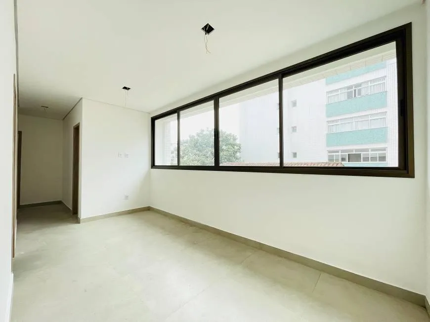 Foto 1 de Apartamento com 3 Quartos à venda, 72m² em Itapoã, Belo Horizonte
