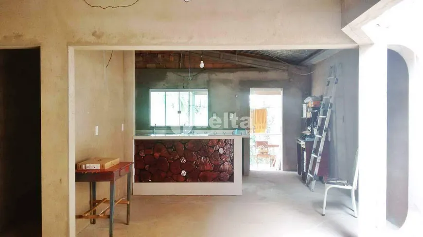 Foto 1 de Casa com 3 Quartos à venda, 200m² em Alto Umuarama, Uberlândia
