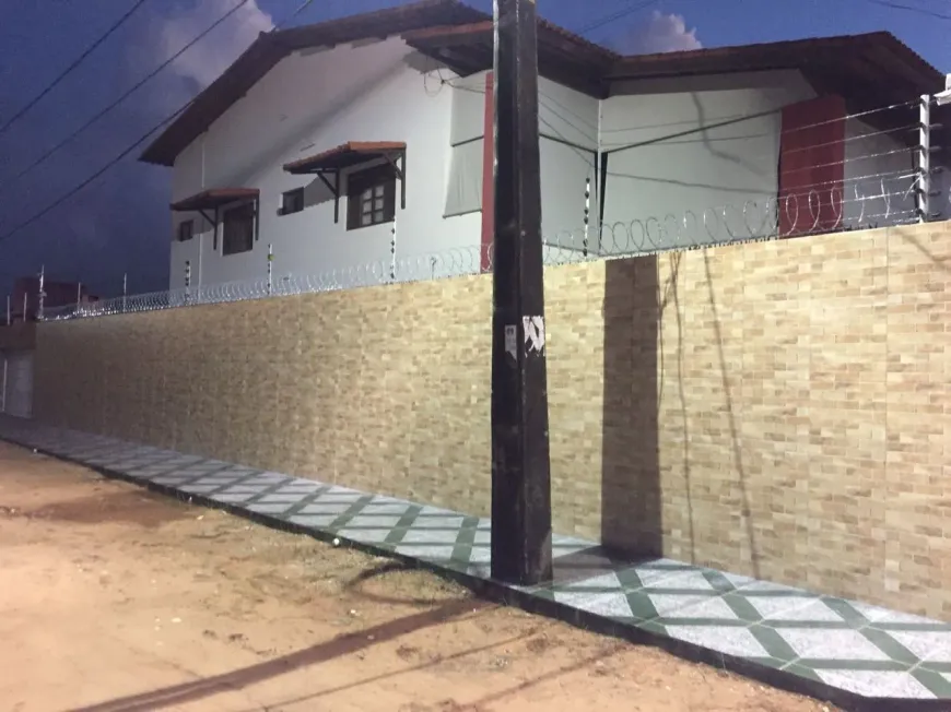 Foto 1 de Casa com 3 Quartos à venda, 180m² em Neópolis, Natal