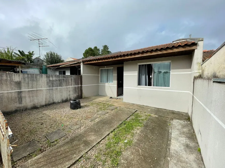 Foto 1 de Casa com 2 Quartos à venda, 52m² em Planta Deodoro, Piraquara