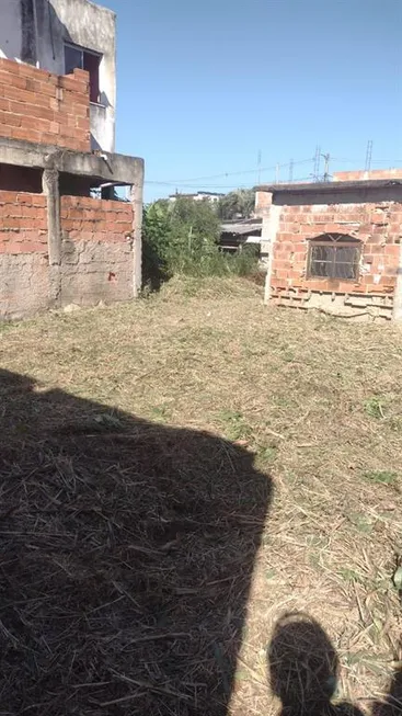 Foto 1 de Lote/Terreno à venda, 300m² em  Pedra de Guaratiba, Rio de Janeiro