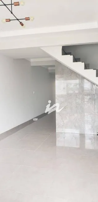 Foto 1 de Sobrado com 3 Quartos à venda, 126m² em Aclimacao, Uberlândia