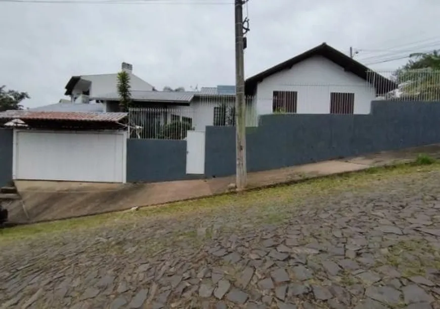 Foto 1 de Casa com 3 Quartos para alugar, 182m² em Feitoria, São Leopoldo