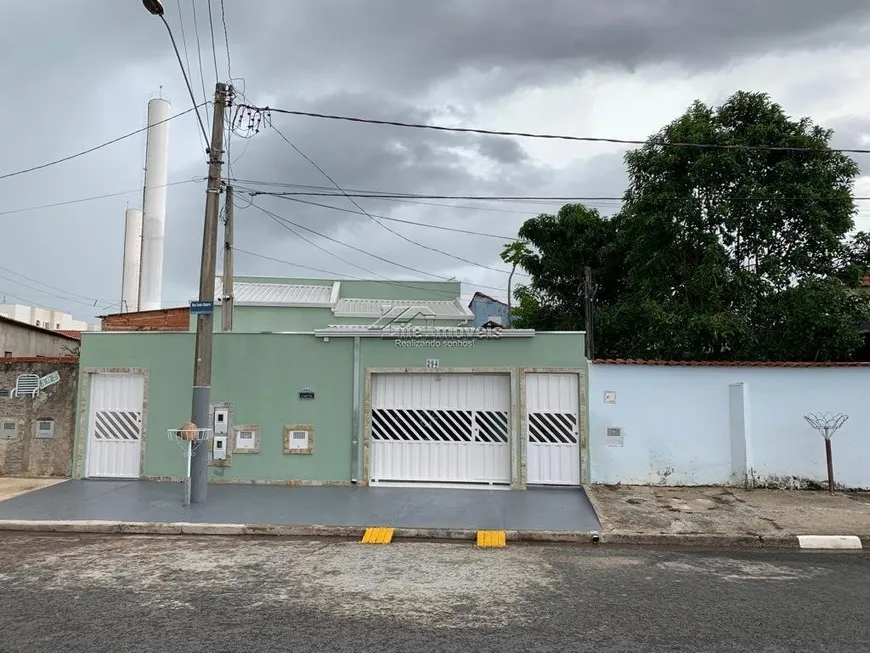 Foto 1 de Casa com 2 Quartos à venda, 145m² em Jardim Novo Maracanã, Campinas