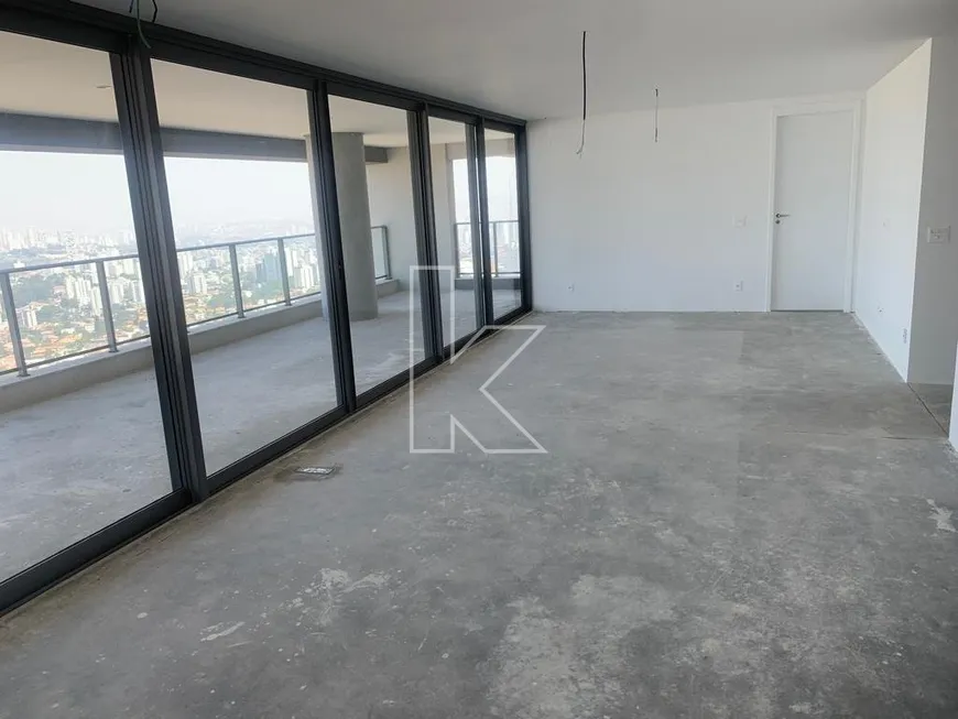 Foto 1 de Apartamento com 4 Quartos à venda, 275m² em Sumarezinho, São Paulo