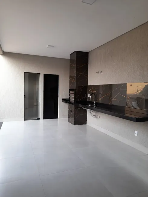 Foto 1 de Casa com 3 Quartos à venda, 150m² em Jardim Atlântico, Goiânia