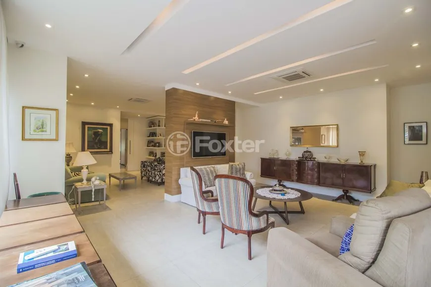 Foto 1 de Apartamento com 4 Quartos à venda, 252m² em Moinhos de Vento, Porto Alegre