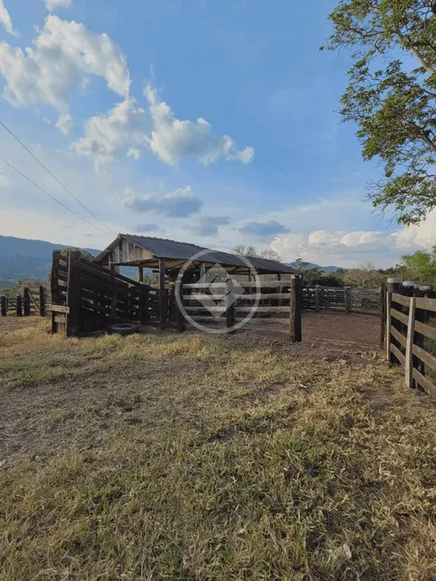 Foto 1 de Fazenda/Sítio à venda, 125m² em Jardim Paraiso, Cáceres