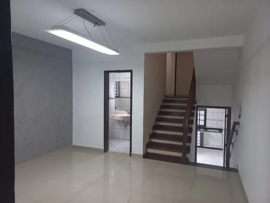 Foto 1 de Sobrado com 3 Quartos à venda, 160m² em Vila Caputera, Mogi das Cruzes