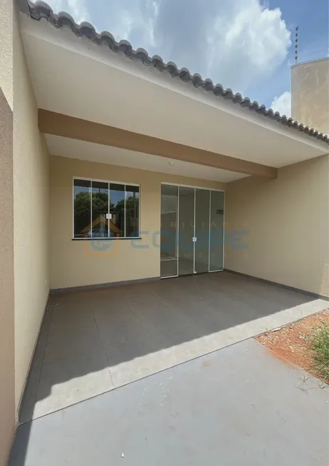 Foto 1 de Casa com 2 Quartos à venda, 69m² em Jardim Monterey, Sarandi