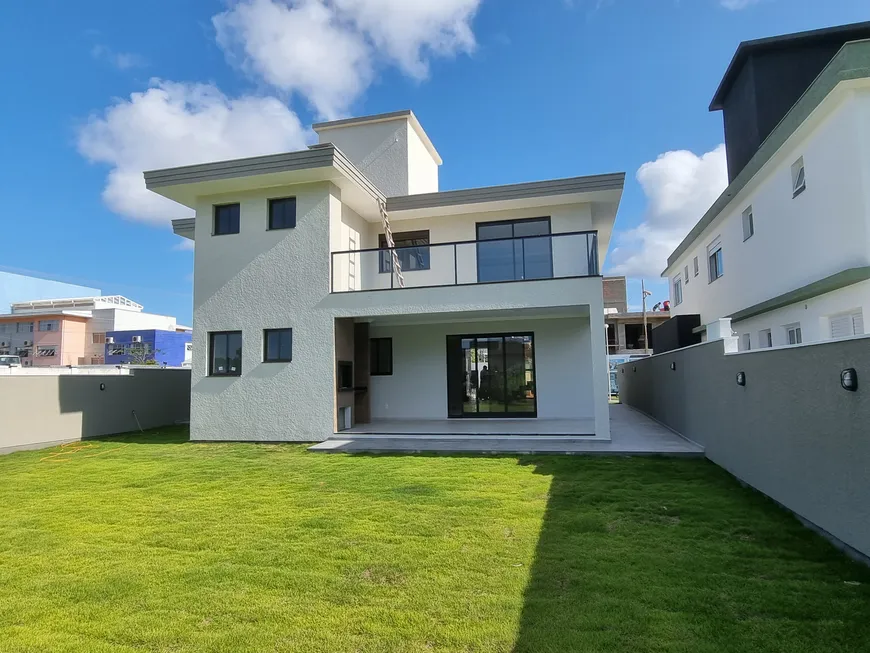 Foto 1 de Casa de Condomínio com 4 Quartos à venda, 300m² em Ingleses do Rio Vermelho, Florianópolis