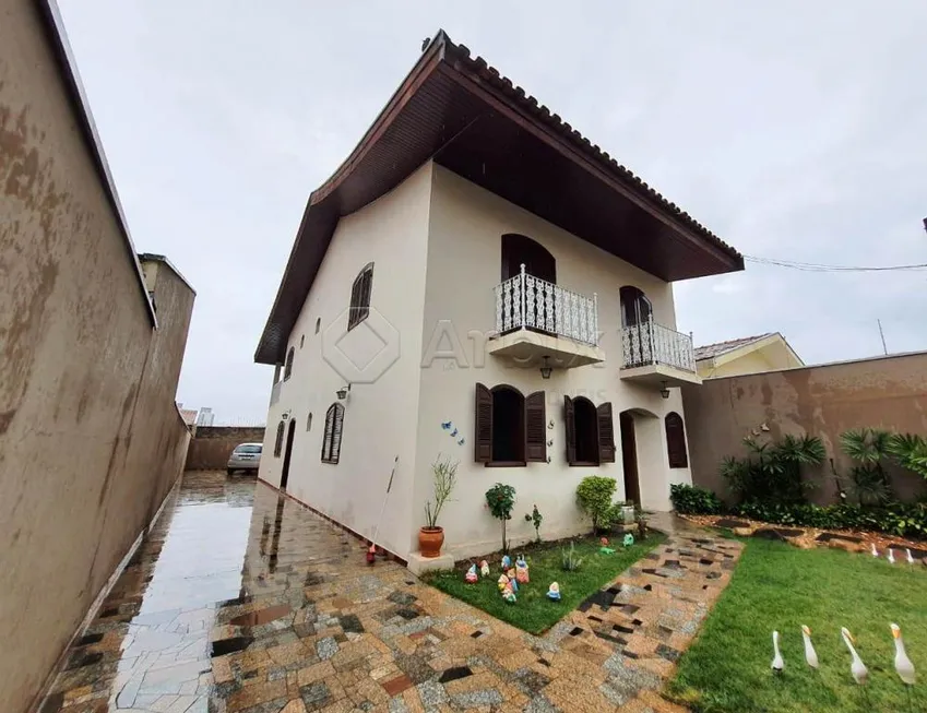 Foto 1 de Casa com 3 Quartos à venda, 250m² em Vila Cordenonsi, Americana